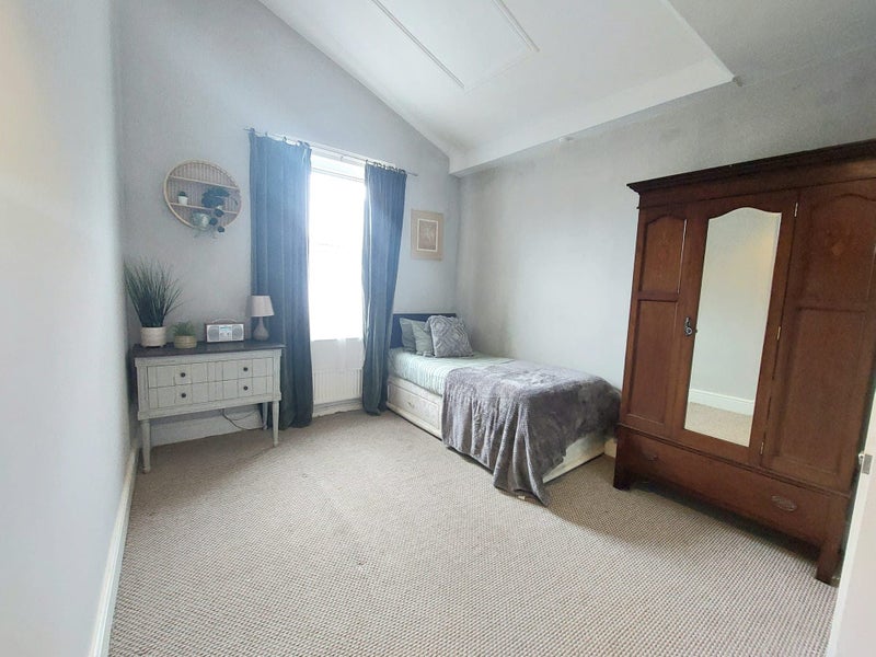 'Stylish ENSUITE bedroom in Tottenham!' Room to Rent from SpareRoom