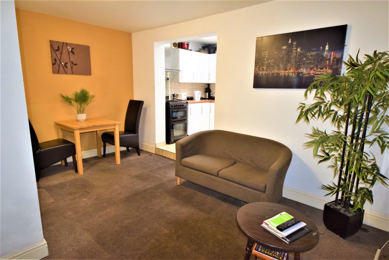 Photo 1: Lounge Photo 1 