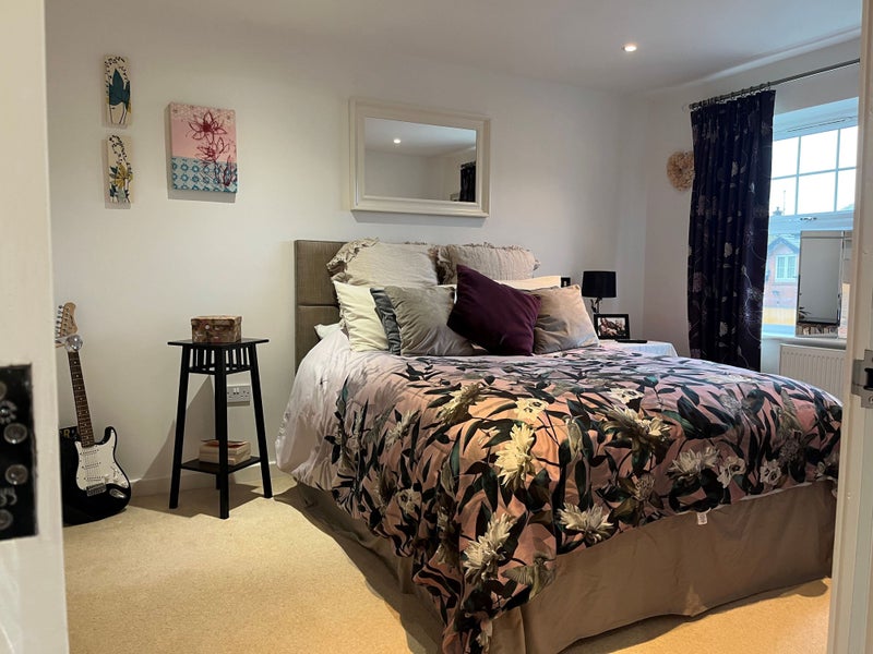 'Double room in South Wilmslow' Room to Rent from SpareRoom