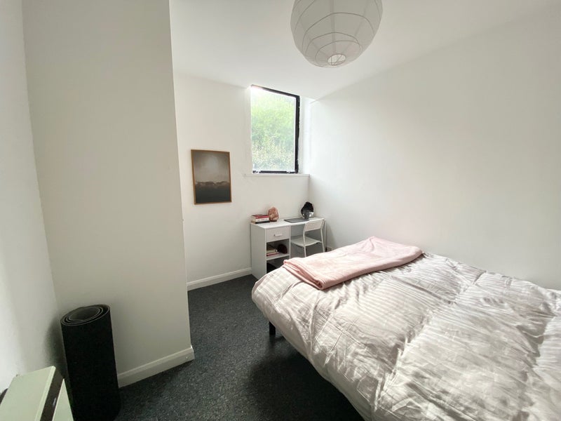 'Nice room in Bournemouth center' Room to Rent from SpareRoom