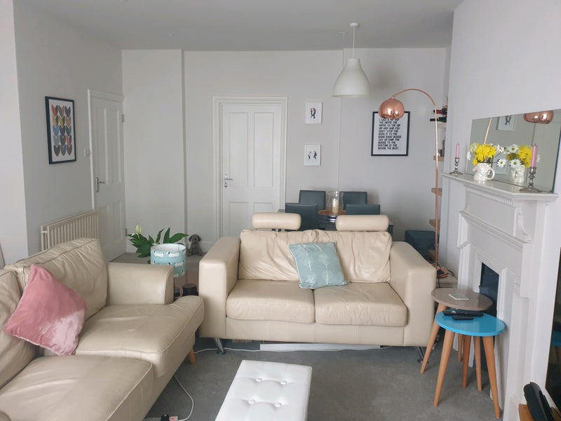 'Lovely Flat! 3 mins to Ealing Broadway Station.' Room to Rent from SpareRoom