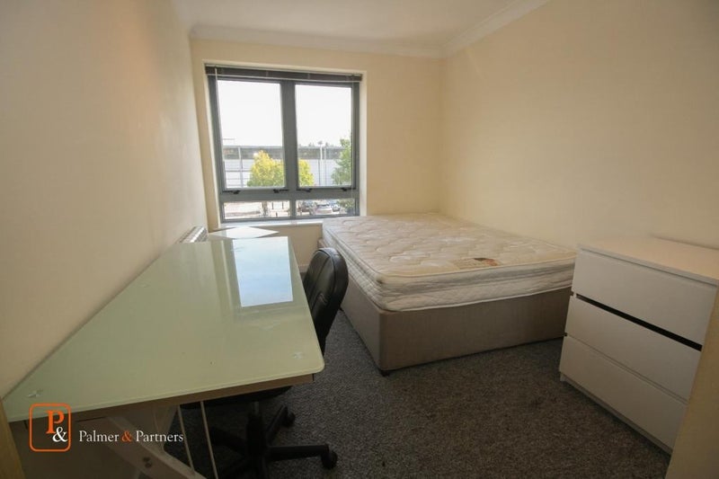 'Rooms for rent near the university of essex ' Room to Rent from SpareRoom