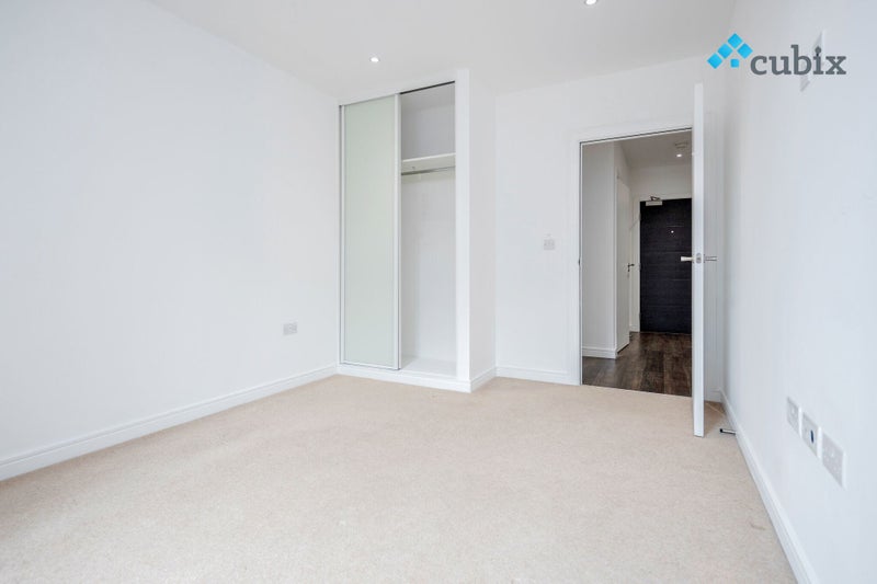 'High spec 1 bed apartment in Woolwich ' Room to Rent from SpareRoom