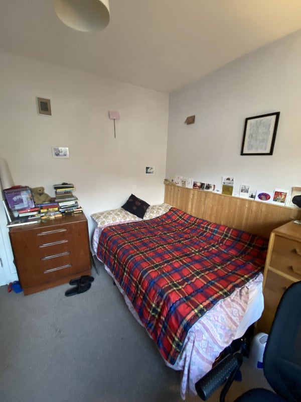 'Lovely room going in East Dulwich!' Room to Rent from SpareRoom