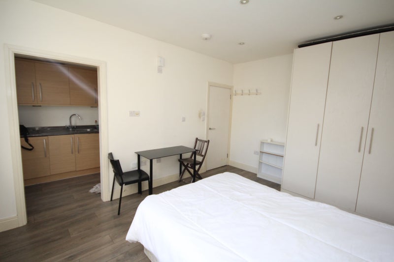 'Large Studio With Private Roof Terrace N4' Room to Rent from SpareRoom
