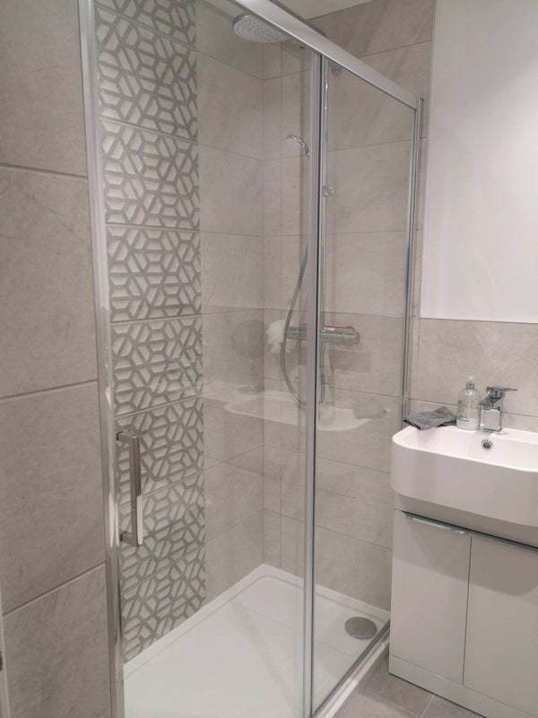 Photo 1: New fitted walk in shower