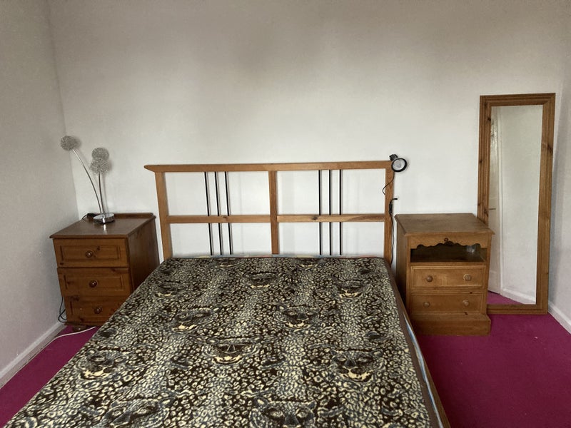 'Large Room In Stoke Goldington £550 a month ' Room to Rent from SpareRoom