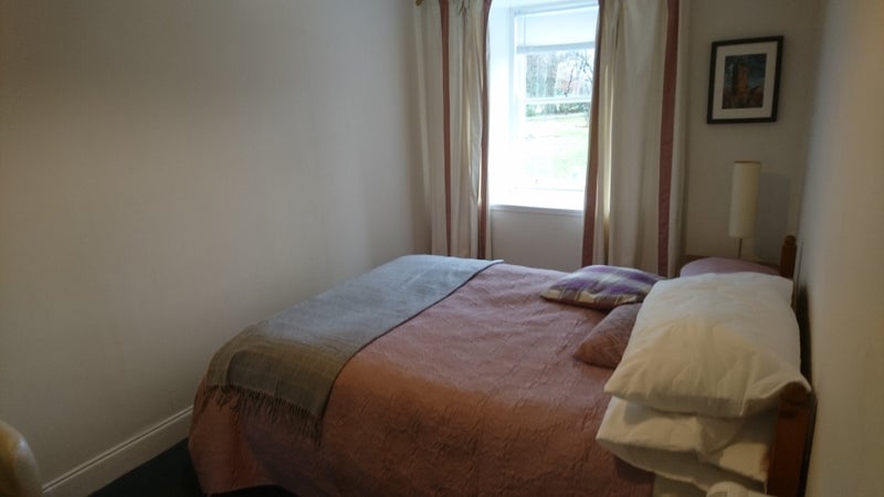 Photo 1: Bedroom