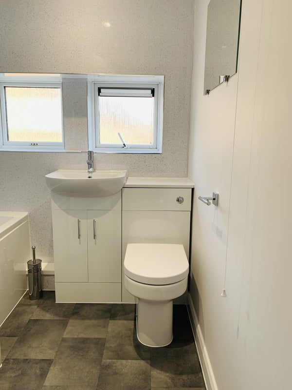 'All Bills Included Close to Stansted Airport' Room to Rent from