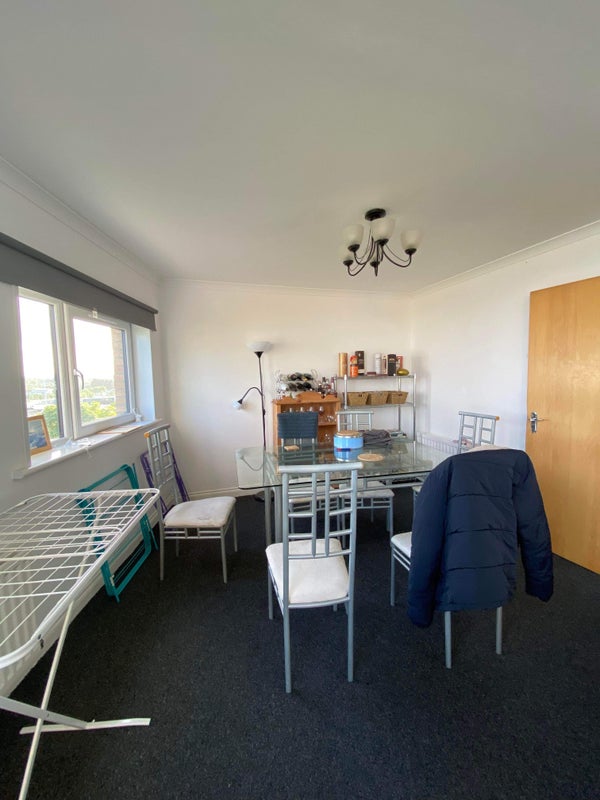 '1 Double Room available in Glasgow West End' Room to Rent from SpareRoom