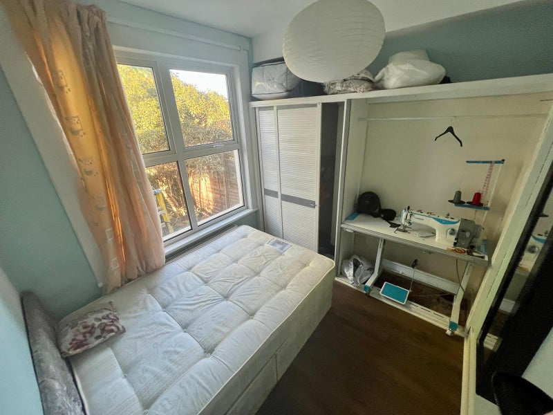 'Double room in Dollis hill ' Room to Rent from SpareRoom