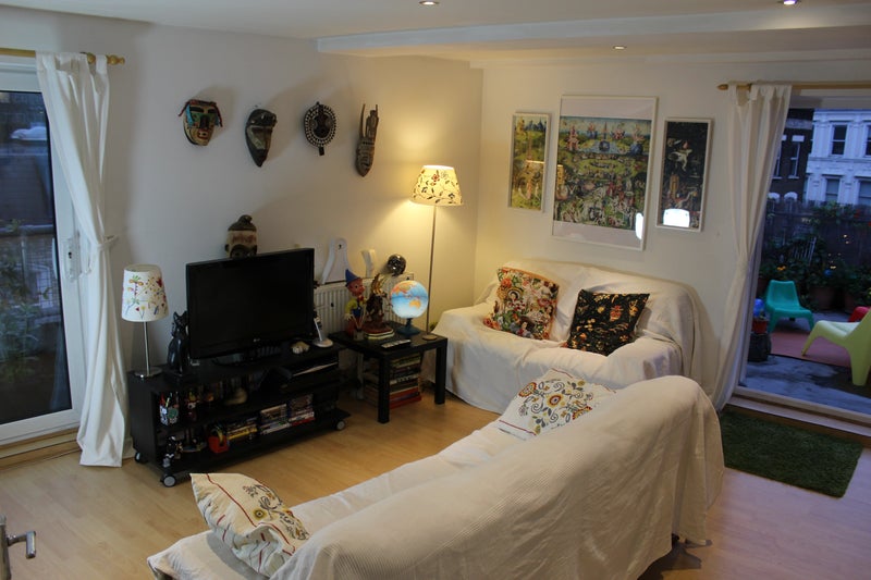 Photo 3: Sitting Room