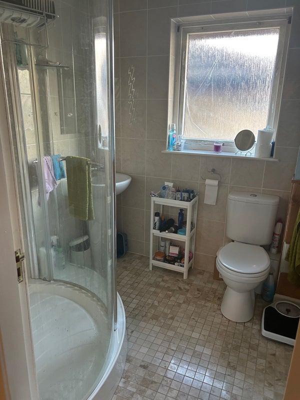 'Room in Motherwell town centre' Room to Rent from SpareRoom