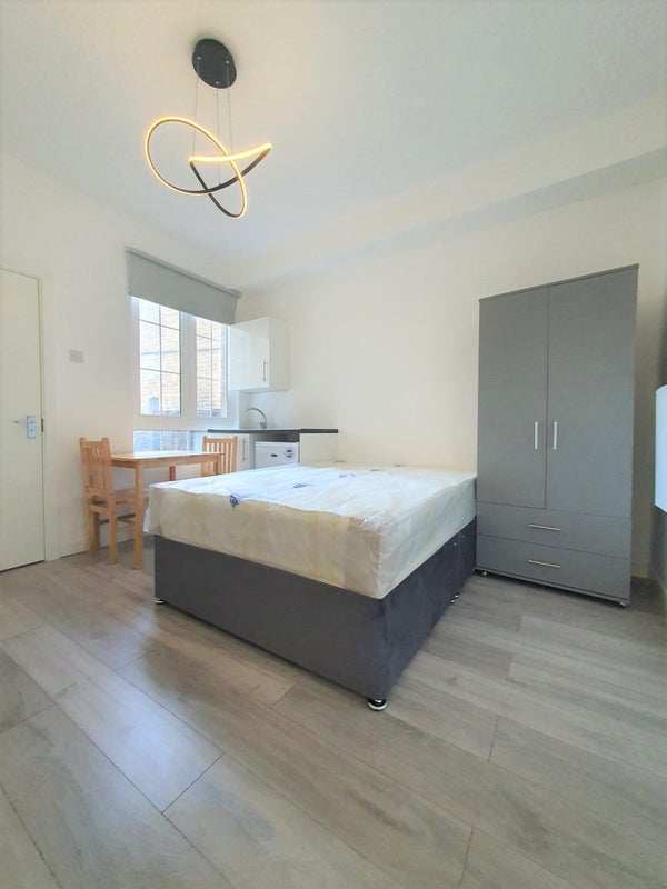 'New studio flat to rent in Harlesden BILLS INCL ' Room to Rent from