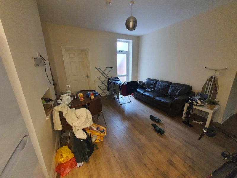 'Room to rent Jesmond until July' Room to Rent from SpareRoom