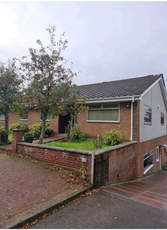 'Superb luxury house in Central location ' Room to Rent from SpareRoom