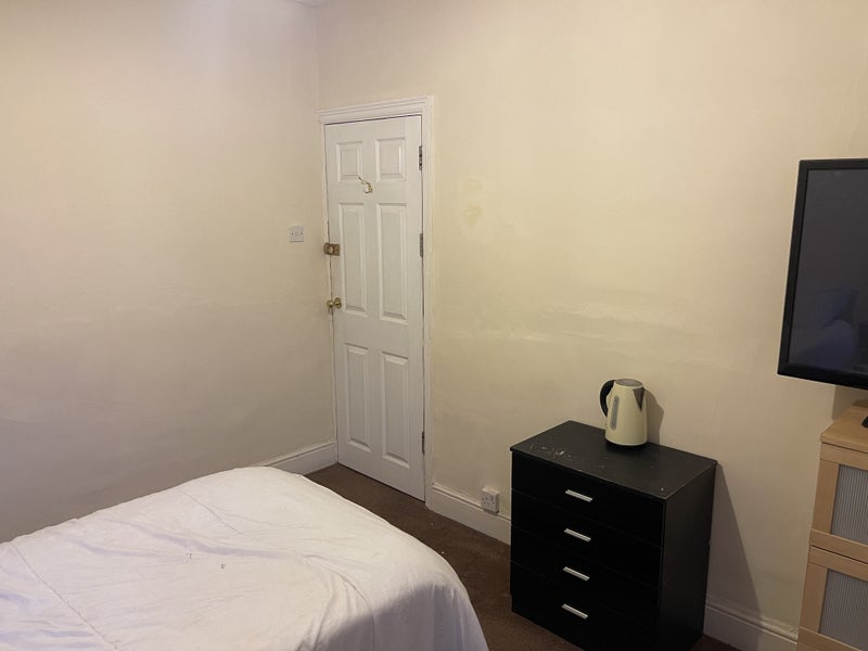 'Room To Let Porthcawl Seafront' Room to Rent from SpareRoom