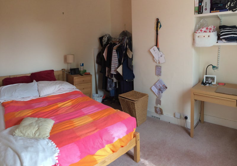 'Great double room in Cowley' Room to Rent from SpareRoom