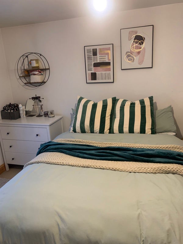 'Double room available of Lisburn rd' Room to Rent from SpareRoom