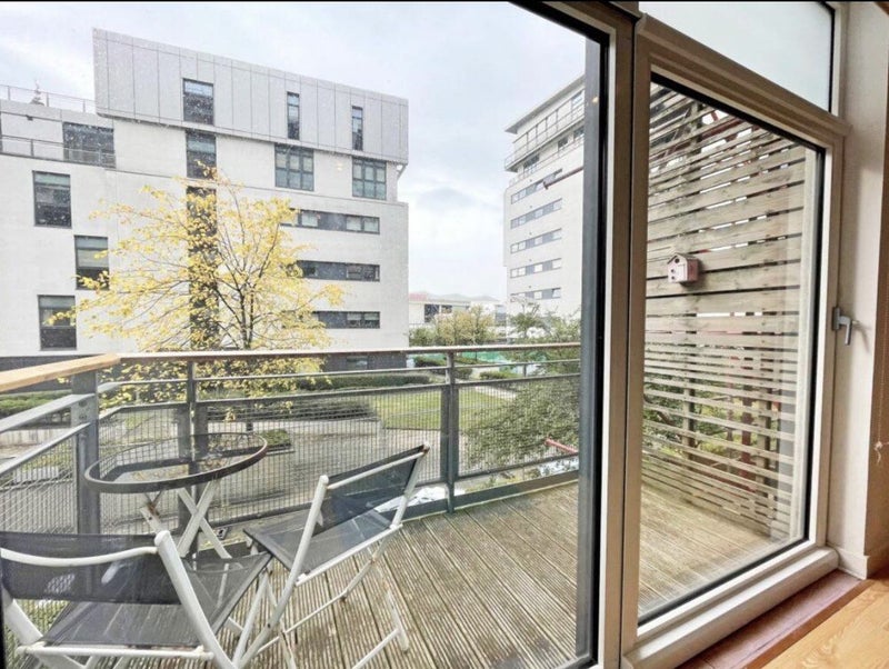 'Whole flat to rent (2 bed rooms)' Room to Rent from SpareRoom