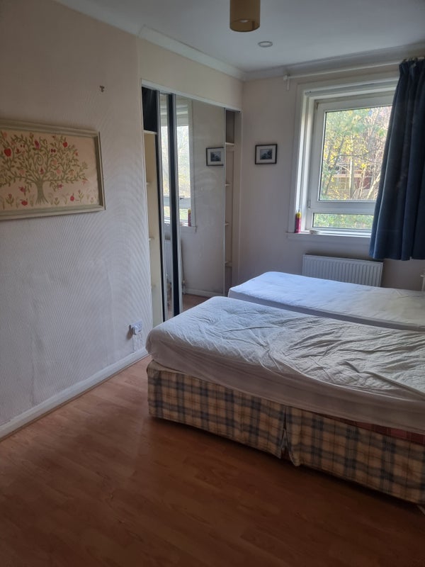 'Bedroom avaliable immediately in Leith' Room to Rent from SpareRoom