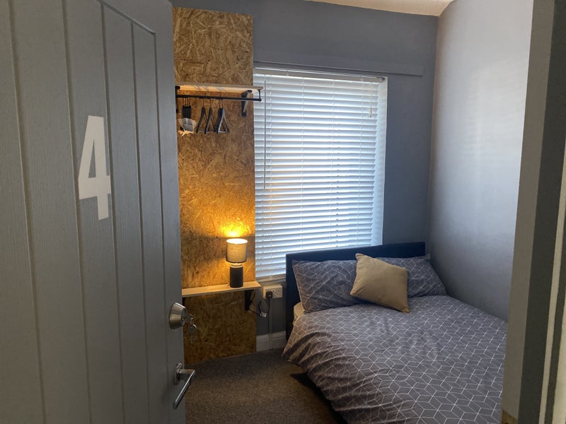 '3 room house share / near Morriston hospital ' Room to Rent from SpareRoom