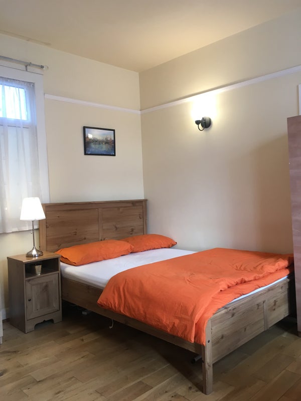 'Perfect Studio flat near Gants Hill Station' Room to Rent from SpareRoom