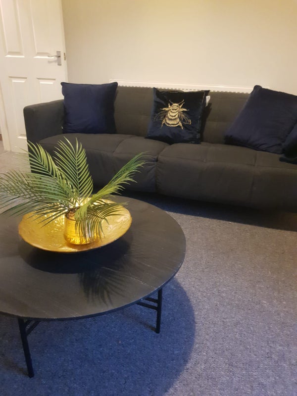 Photo 1: Shared Livingroom