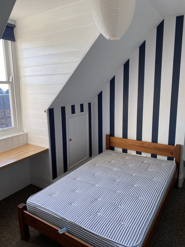 Photo 1: Room (Yours)