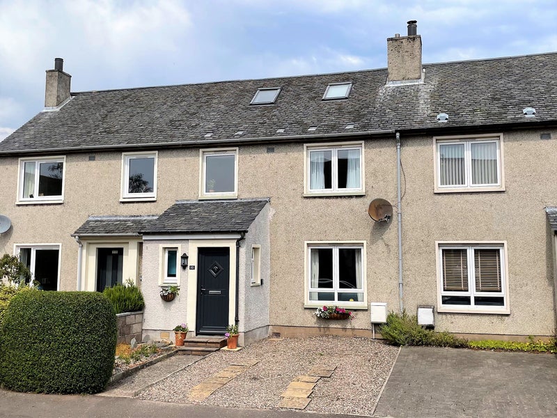 '4 Bed 3 bath HMO student let St Andrews' Room to Rent from SpareRoom