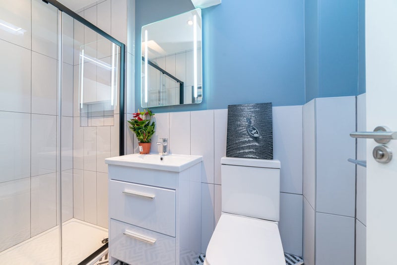 'Brand New Clapham House Share W 2 Weeks Rent Free ' Room to Rent from