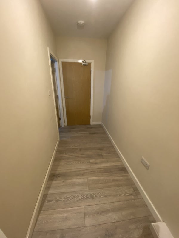 '2BHK Apartment Near Shopping City Runcorn WA72DW' Room to Rent from