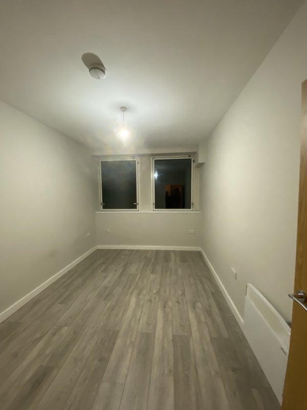 '2BHK Apartment Near Shopping City Runcorn WA72DW' Room to Rent from