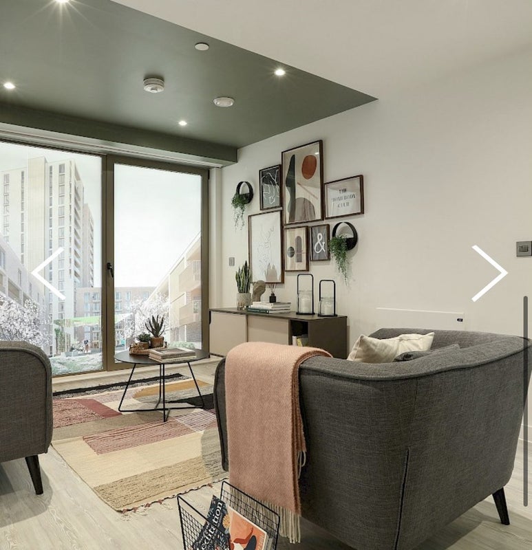 'Double room available in Botanica Apartment' Room to Rent from SpareRoom