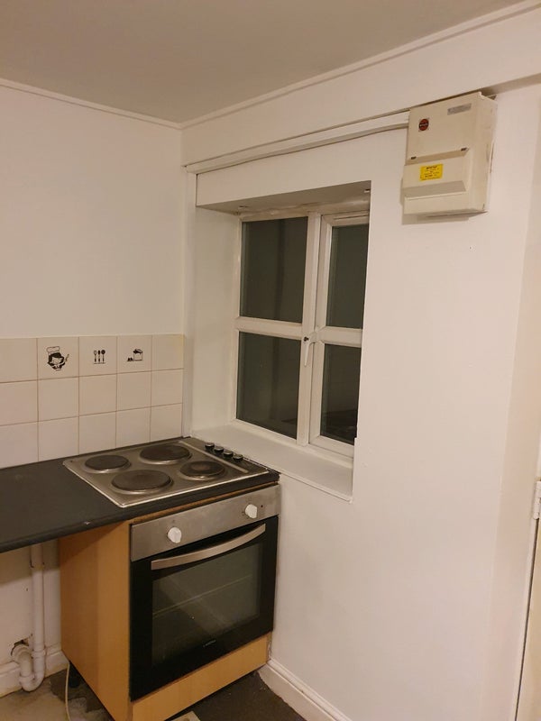 'Studio Flat Carlton' Room to Rent from SpareRoom