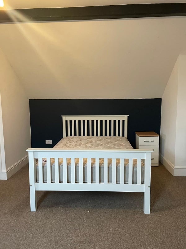 'Large Double Room in Shirebrook!' Room to Rent from SpareRoom