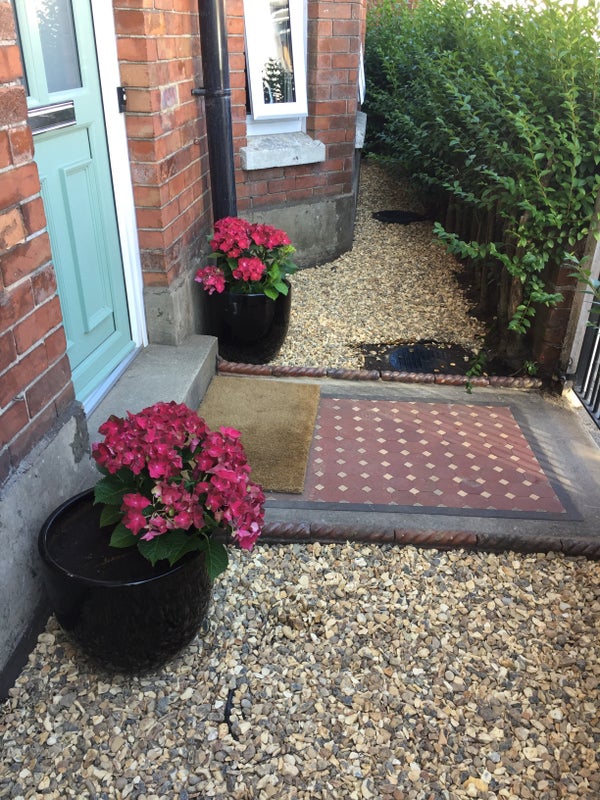 Photo 1: Front entrance