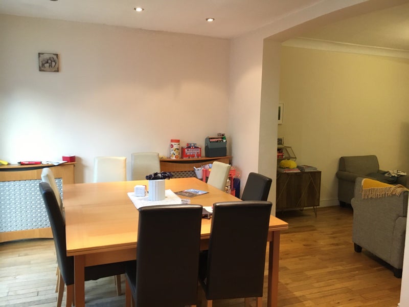 'Cosy small double room Ealing ' Room to Rent from SpareRoom