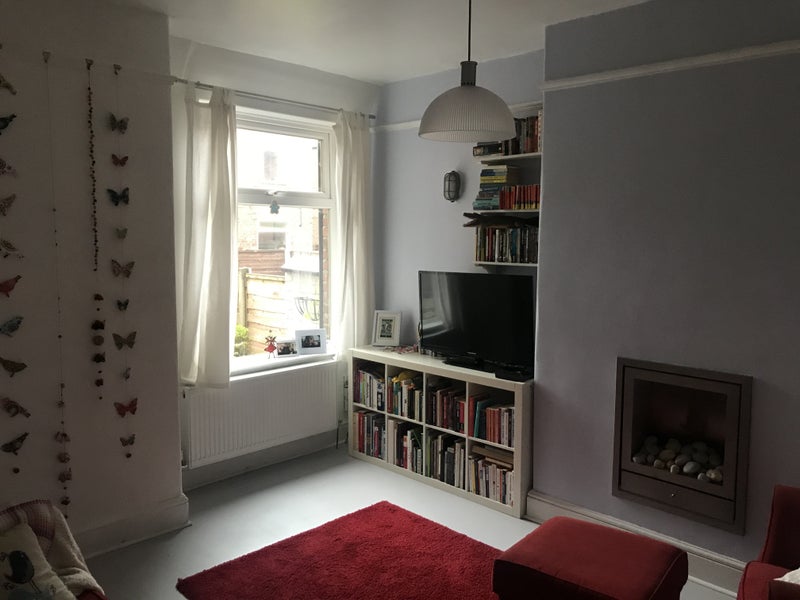 Photo 1: Comfortable Lounge 