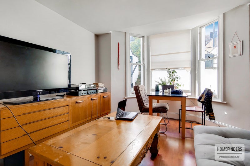 '1 Bedroom Apartment With Garden In Victoria Park' Room to Rent from