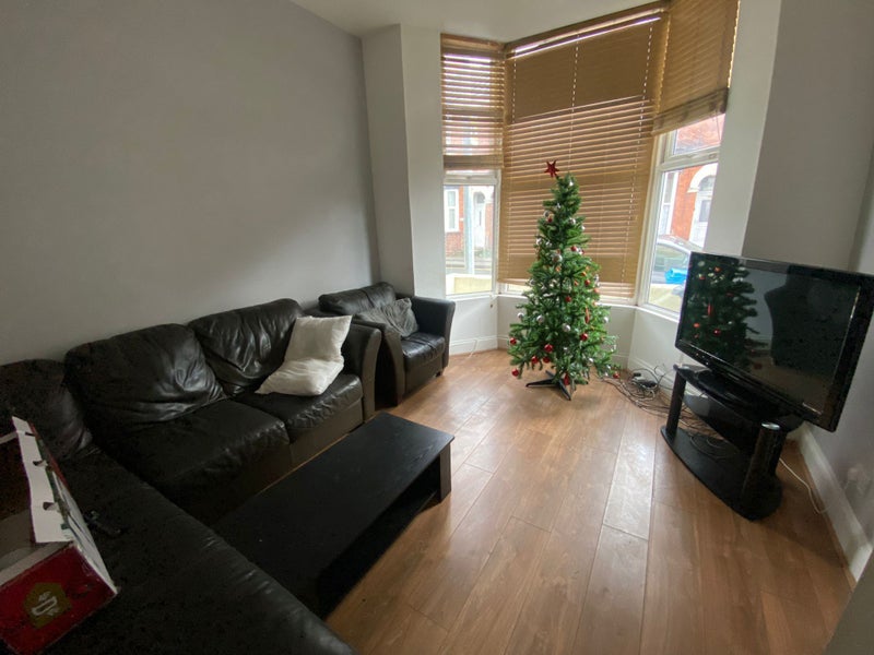 'Single Occupancy Rooms // Grafton Street, HU5' Room to Rent from SpareRoom