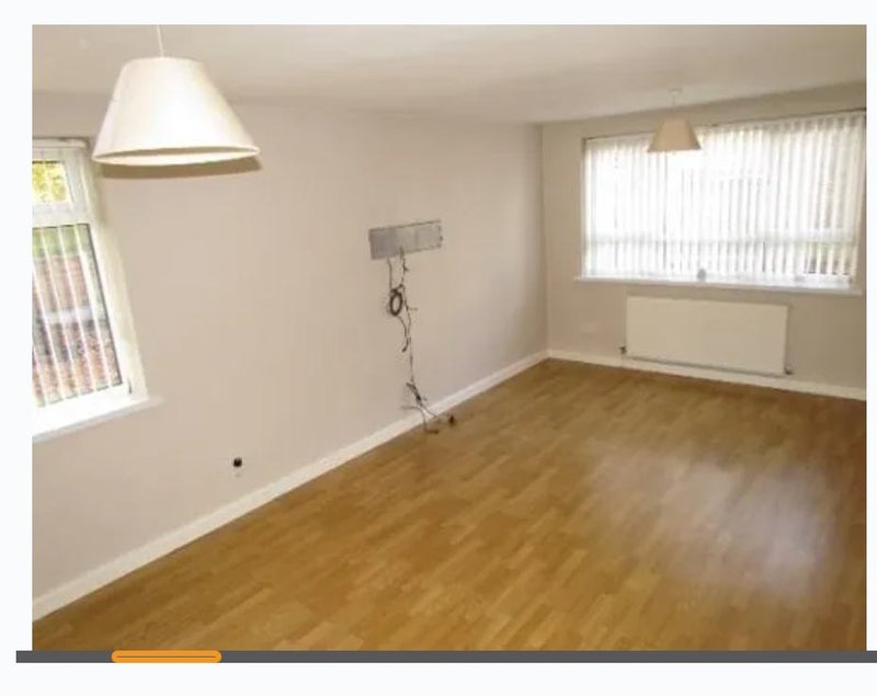 '2 bedroomed ground floor flat.Sanfieldpark boarder' Room to Rent from