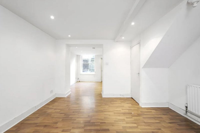 'Large Studio on York Way, N7' Room to Rent from SpareRoom