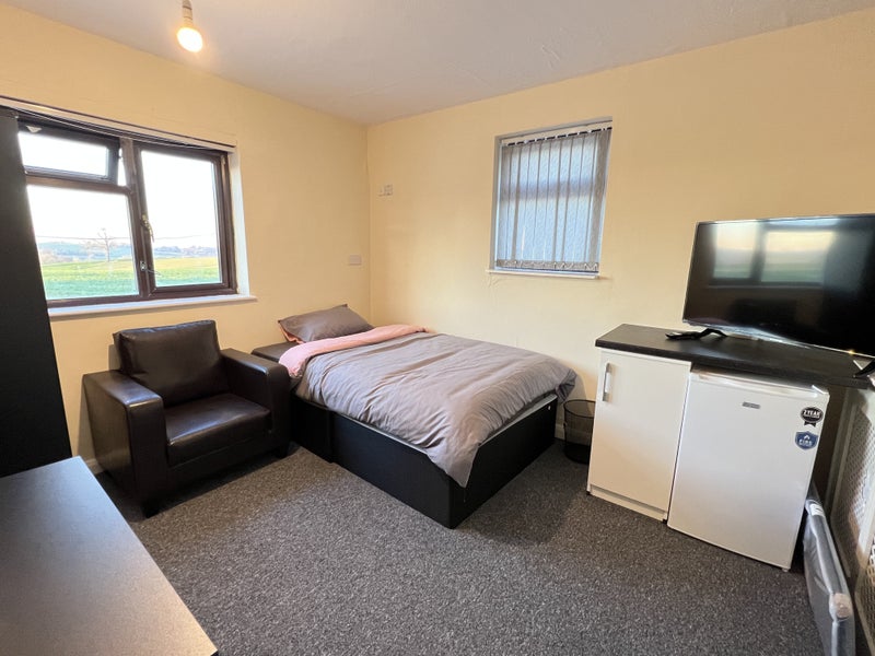 'Rooms for rent in Northampton' Room to Rent from SpareRoom