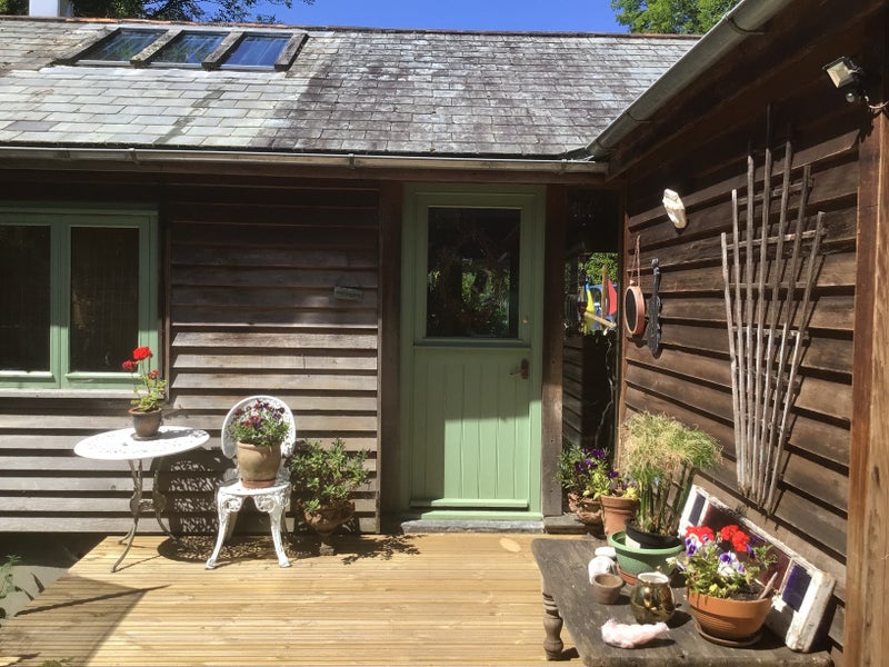 Photo 1: Front entrance