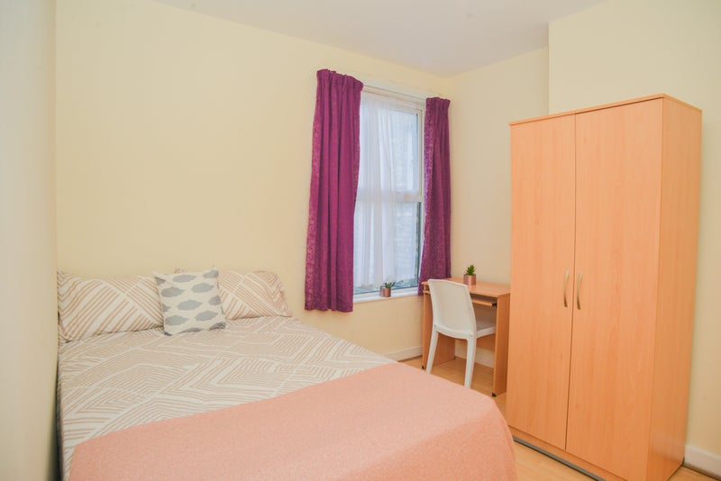 'Fantastic Double Room In Bounds Green OFFER ' Room to Rent from