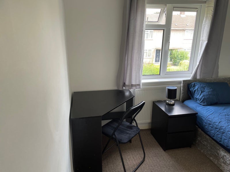 'Lovely Single Bedroom to rent in Abingdon' Room to Rent from SpareRoom