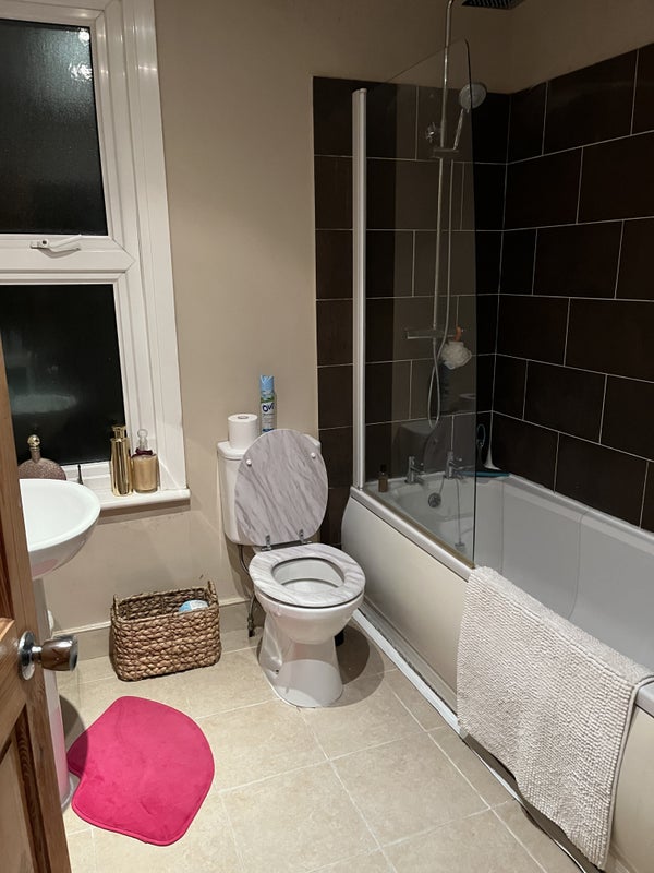 'Cozy house in Leytonstone. ' Room to Rent from SpareRoom