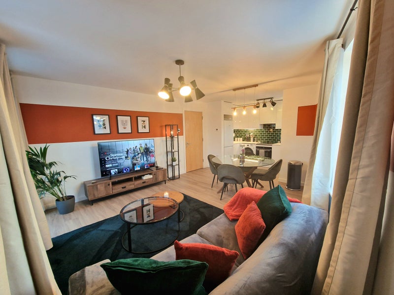 Photo 1: Living Area