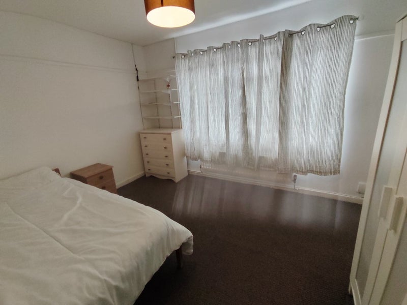 'LArge Double room in Romsey Centre' Room to Rent from SpareRoom